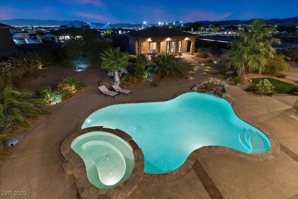 Exterior, Pool, Water