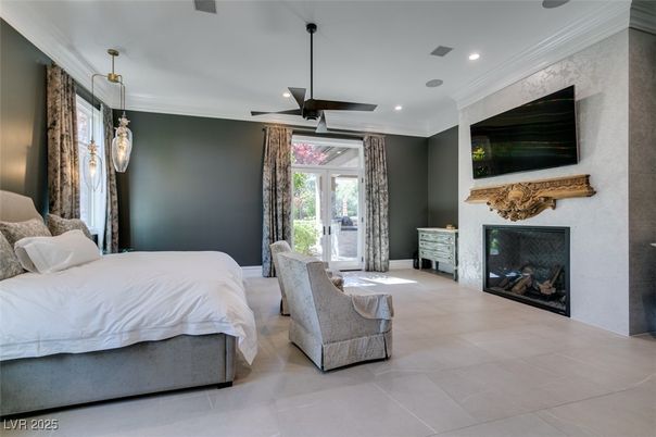 Bedroom, Fireplace, Interior, Pendant Lights, Recessed Lighting