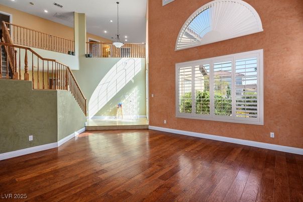 Interior, Pendant Lights, Recessed Lighting, Wood Texture Flooring