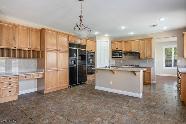 Interior, Kitchen, Pendant Lights, Recessed Lighting