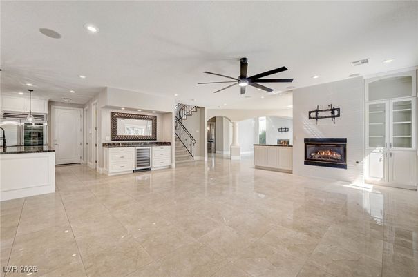 Empty room, Fireplace, Interior, Kitchen, Pendant Lights, Recessed Lighting