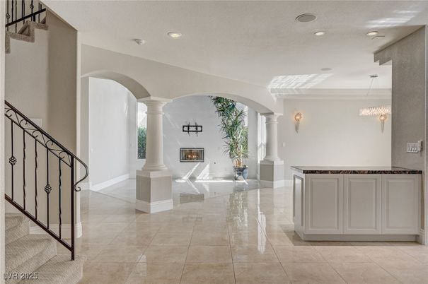 Chandelier, Fireplace, Interior, Recessed Lighting