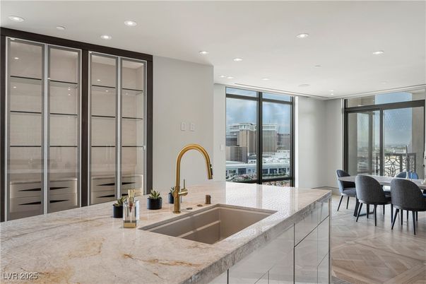 Dining room, Interior, Kitchen, Recessed Lighting