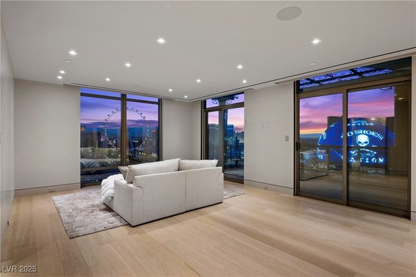 Interior, Living room, Recessed Lighting, Water, Wood Texture Flooring