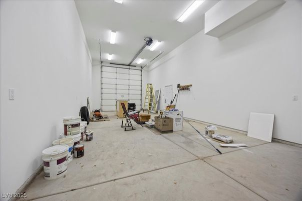 Garage, Interior