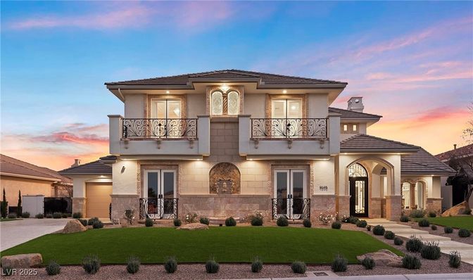 Backyard, Exterior, Facade, Mediterranean