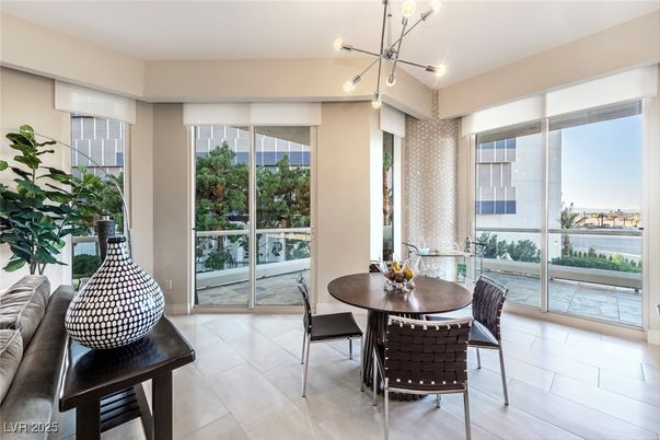 Dining room, Interior, Pendant Lights, Water