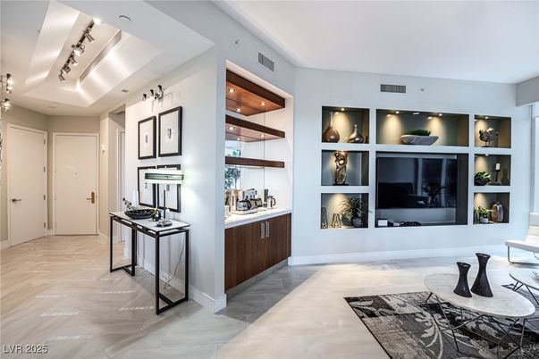 Fireplace, Interior, Recessed Lighting