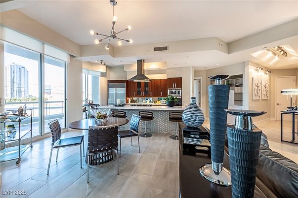 Dining room, Interior, Kitchen, Pendant Lights, Recessed Lighting, Stainless Steel Appliances