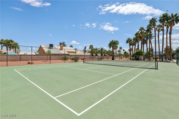 Exterior, Tennis Courts