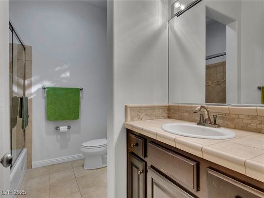 Bathroom, Interior, Tile Countertops