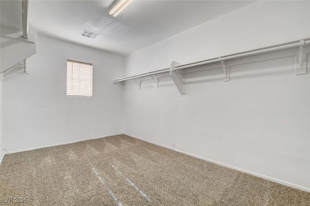 Empty room, Interior, Walk-in Closets