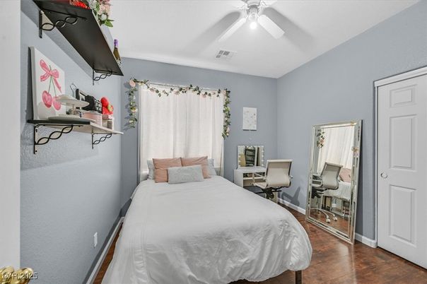 Bedroom, Home Office, Interior, Wood Texture Flooring