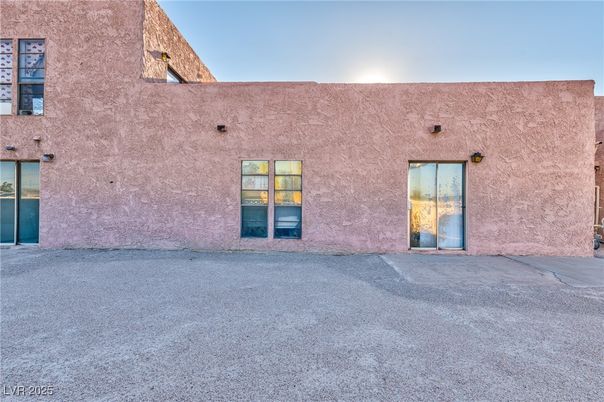 Exterior, Facade, Spanish Mediterranean