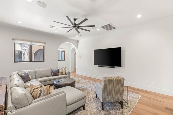 Interior, Living room, Recessed Lighting, Wood Texture Flooring