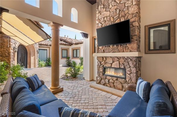 Exterior, Fireplace