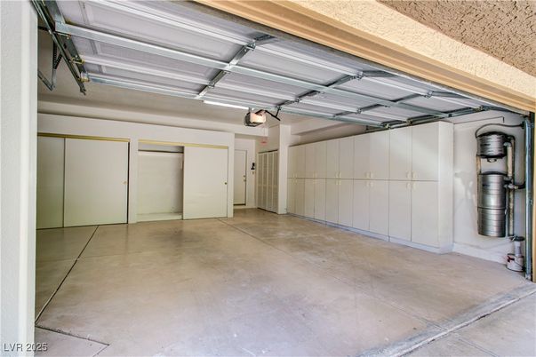 Garage, Interior