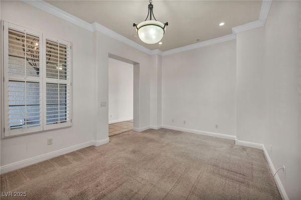 Empty room, Interior, Recessed Lighting