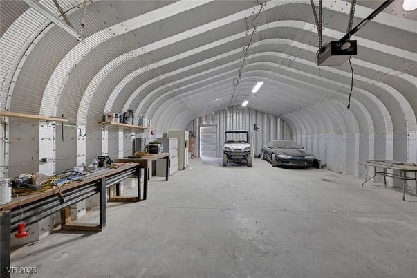Garage, Interior