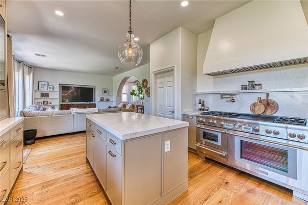 Interior, Kitchen, Living room, Pendant Lights, Recessed Lighting, Stainless Steel Appliances, Wood Texture Flooring