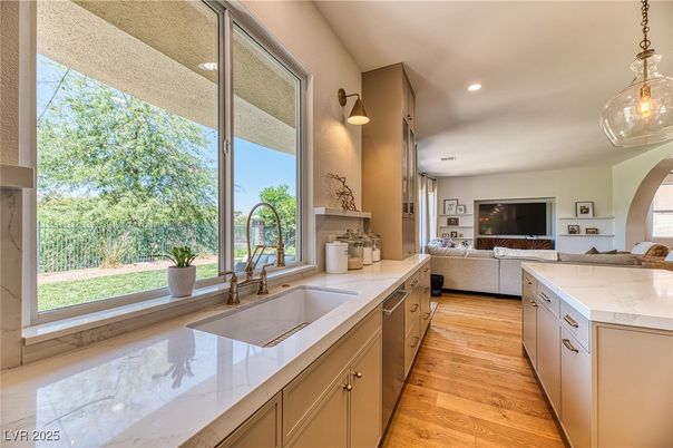 Interior, Kitchen, Living room, Pendant Lights, Recessed Lighting, Wood Texture Flooring
