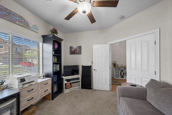 Home Office, Interior