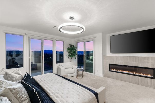Bedroom, Fireplace, Interior, Pendant Lights