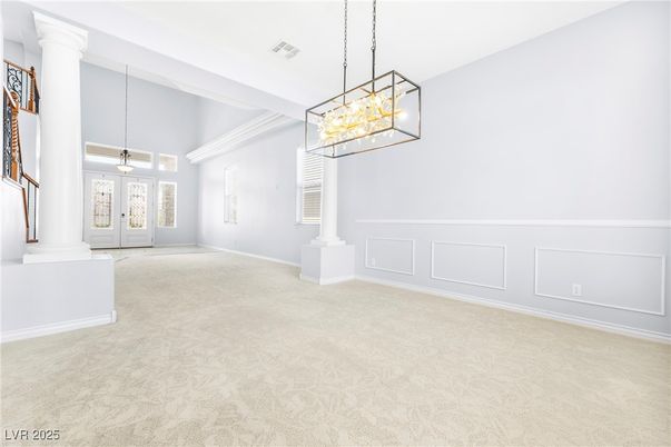 Empty room, Interior, Pendant Lights