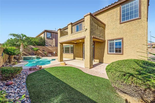 Backyard, Exterior, Pool