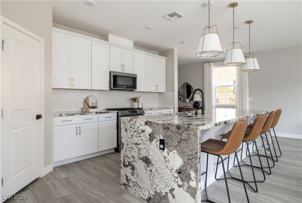 Interior, Kitchen, Pendant Lights, Recessed Lighting, Wood Texture Flooring