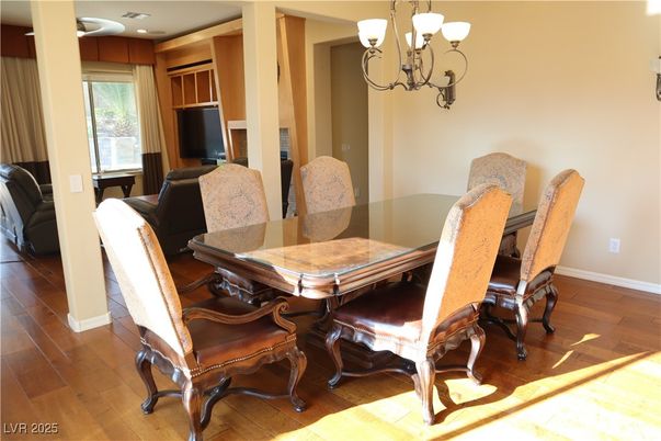 Chandelier, Dining room, Interior, Recessed Lighting, Wood Texture Flooring