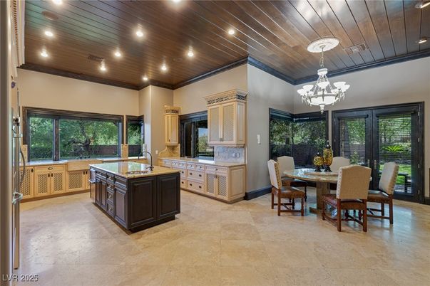 Chandelier, Dining room, Interior, Kitchen, Pendant Lights, Recessed Lighting, Wooden Ceilings