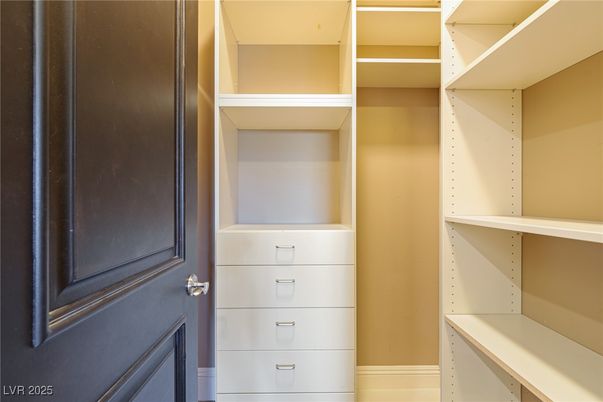 Interior, Walk-in Closets