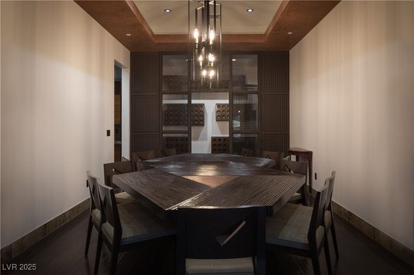 Dining room, Interior, Pendant Lights, Recessed Lighting