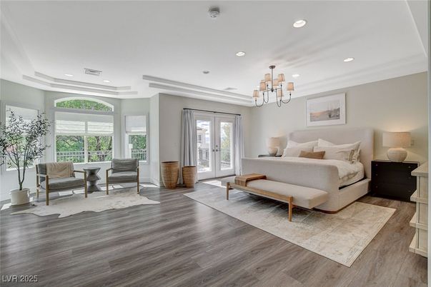 Bedroom, Chandelier, Interior, Pendant Lights, Recessed Lighting, Wood Texture Flooring