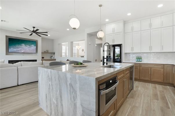 Interior, Kitchen, Living room, Pendant Lights, Recessed Lighting, Wood Texture Flooring