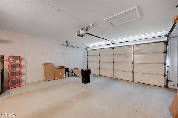 Garage, Interior