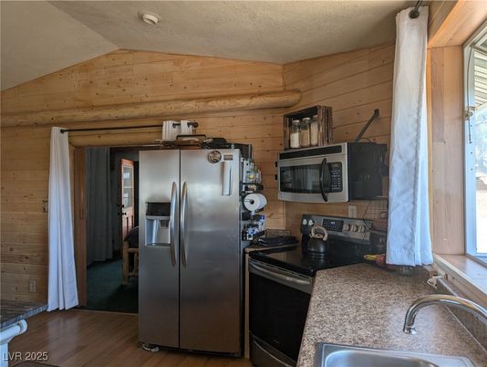Interior, Kitchen, Wood Texture Flooring, Wooden Walls