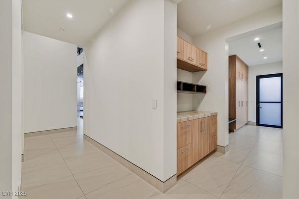 Interior, Recessed Lighting