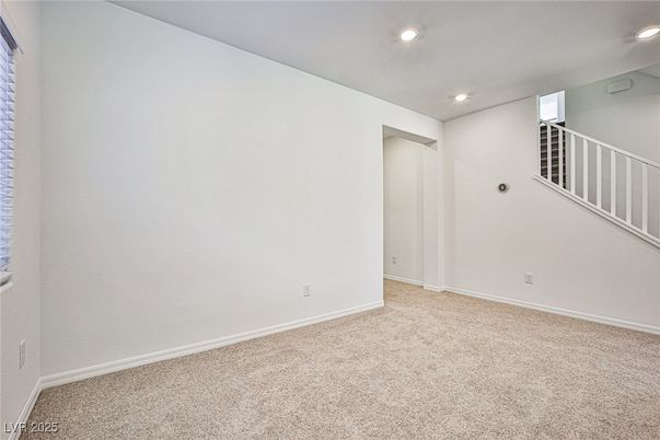 Empty room, Interior, Recessed Lighting