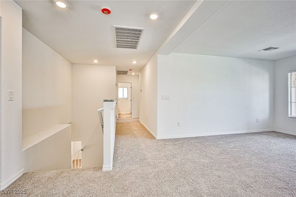 Empty room, Interior, Recessed Lighting
