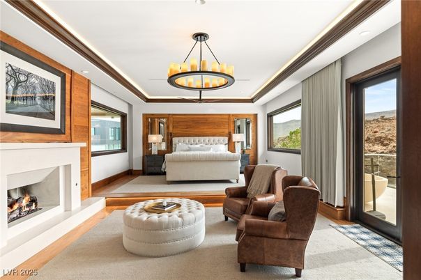 Bedroom, Fireplace, Interior, Pendant Lights, Recessed Lighting