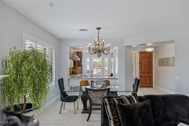 Chandelier, Dining room, Interior