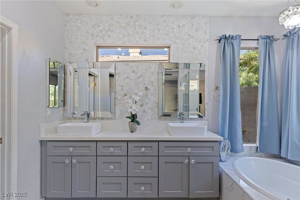 Bathroom, Dual Sink Vanities, Interior