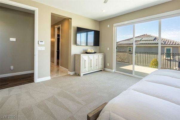 Bedroom, Interior, Recessed Lighting, Water, Wood Texture Flooring