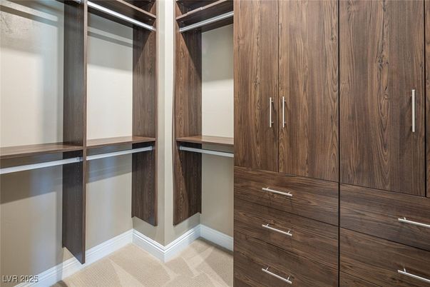 Interior, Walk-in Closets