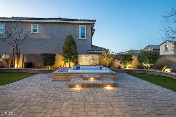 Exterior, Hot Tub