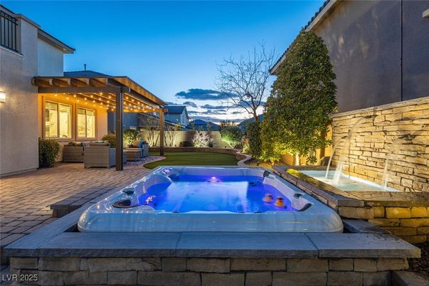 Exterior, Hot Tub