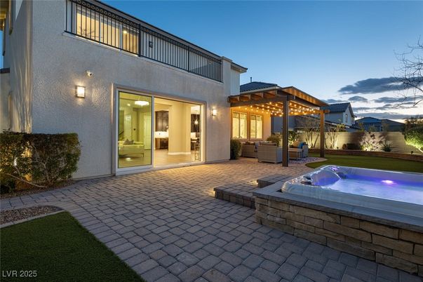 Exterior, Hot Tub, Pool