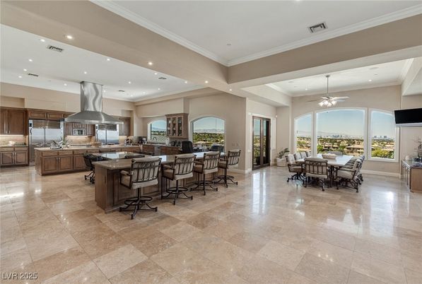 Dining room, Interior, Kitchen, Recessed Lighting, Stainless Steel Appliances